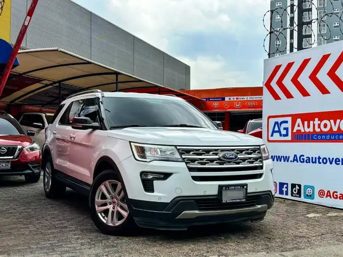 2018 Ford Explorer — 3