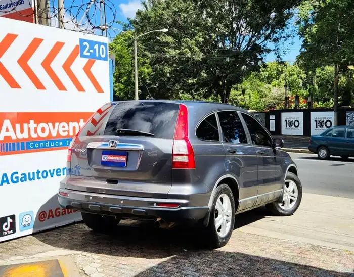 2010 Honda CR-V — 4