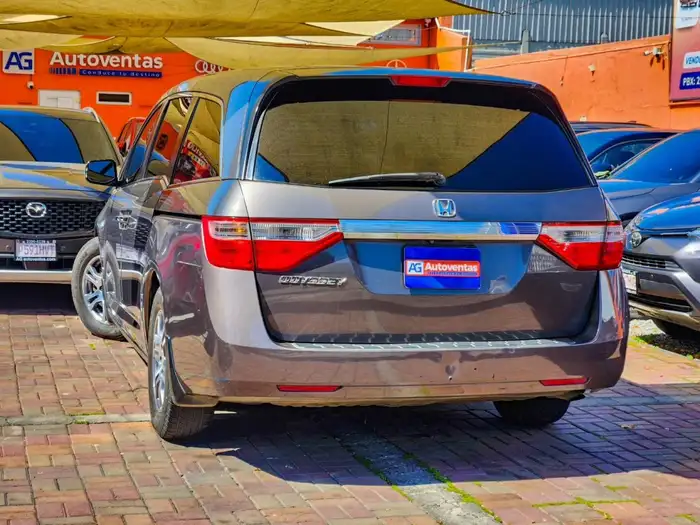 2012 Honda Odyssey — 4