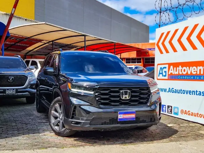 2025 Honda Pilot — 3