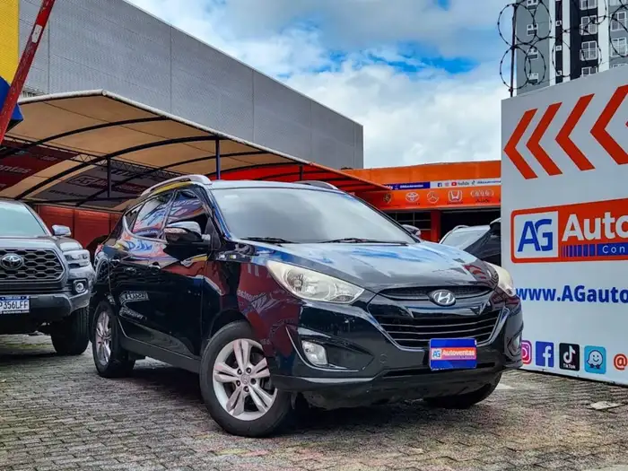 2013 Hyundai Tucson — 3