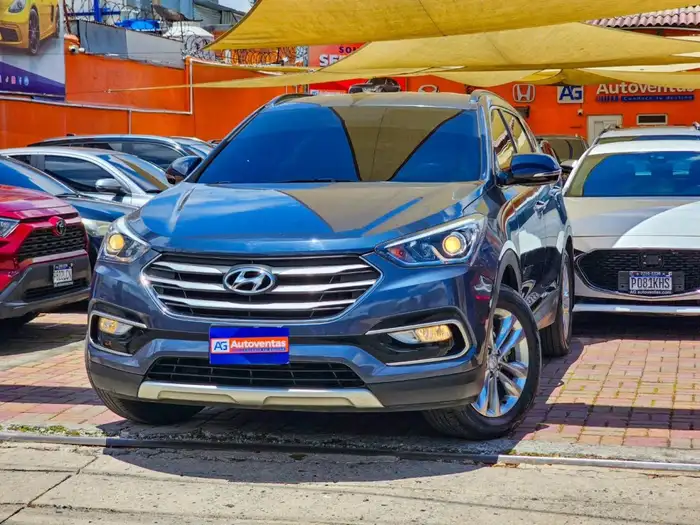 2016 Hyundai Santa Fe — 2