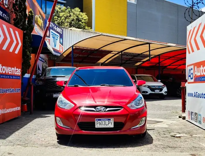 2013 Hyundai Accent — 2