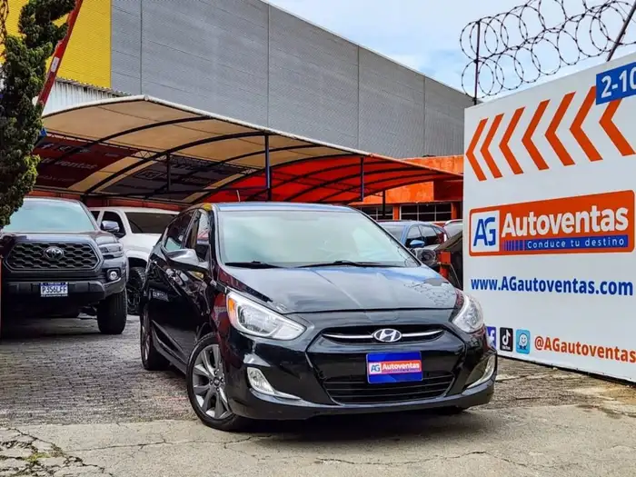 2017 Hyundai Accent — 3