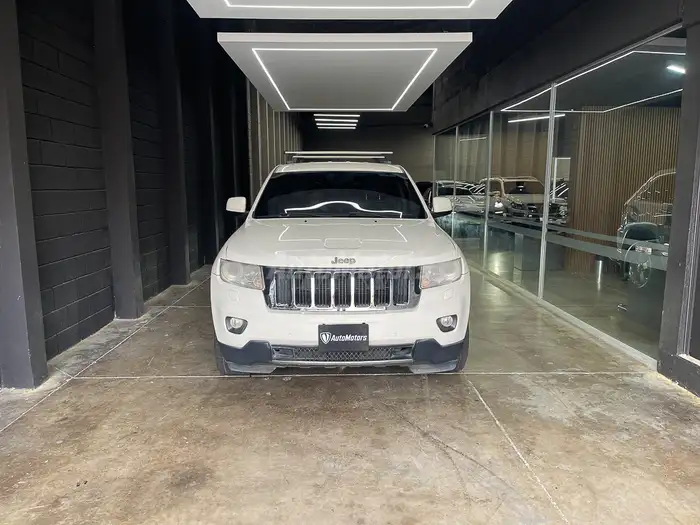 2012 Jeep GRAND CHEROKEE — 1