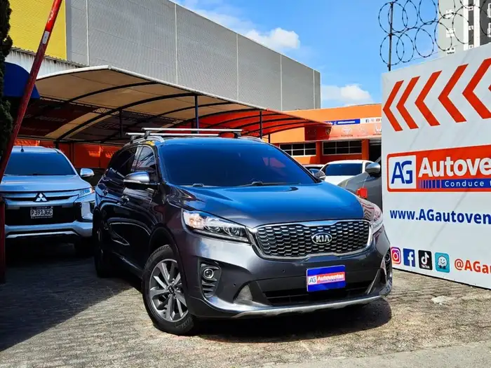 2020 Kia Sorento — 3