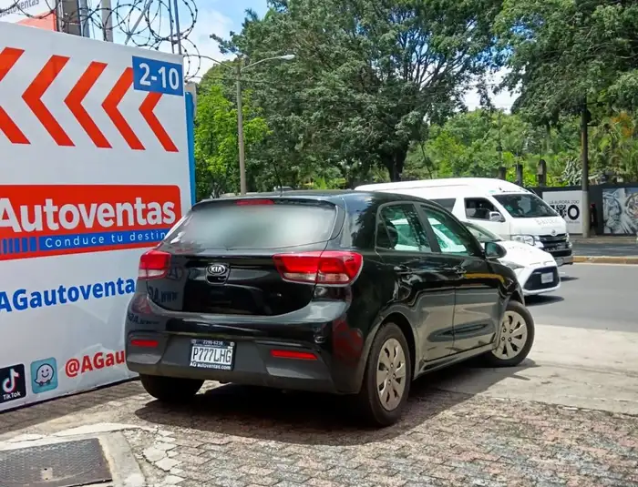 2018 Kia Rio — 3