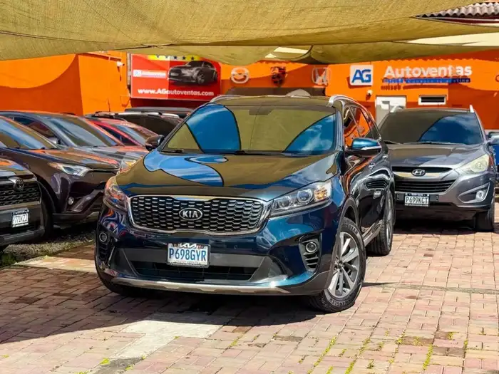 2018 Kia Sorento — 3