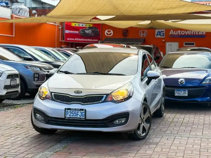 2013 Kia Rio — 3