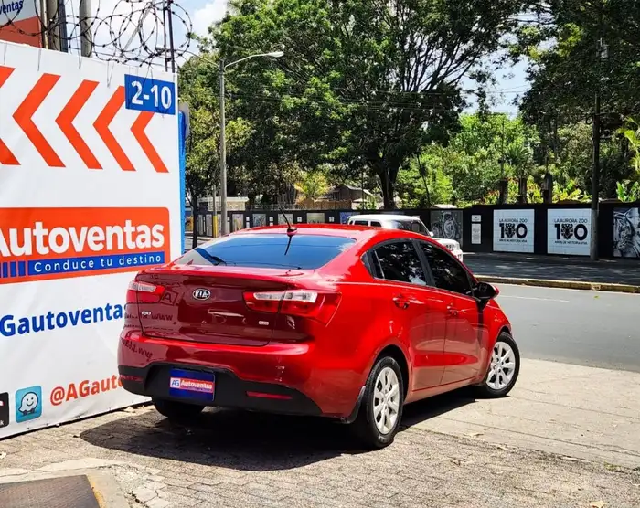 2014 Kia Rio — 4