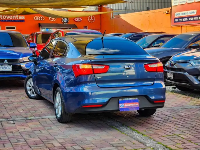 2016 Kia Rio — 4
