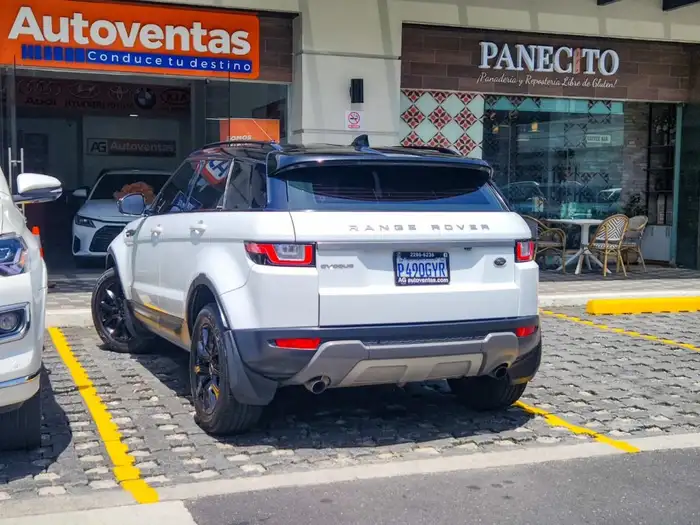 2018 Land Rover Range Rover Evoque — 4