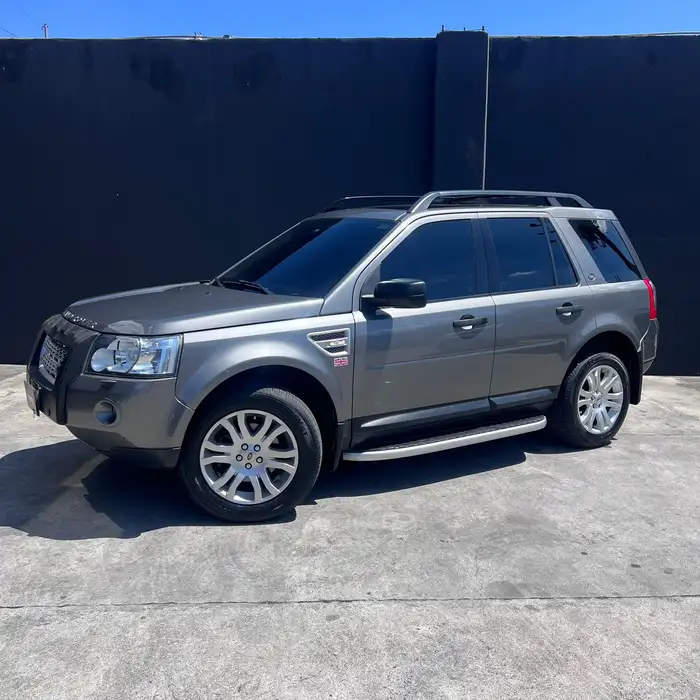 2010 Land Rover FREELANDER — 1