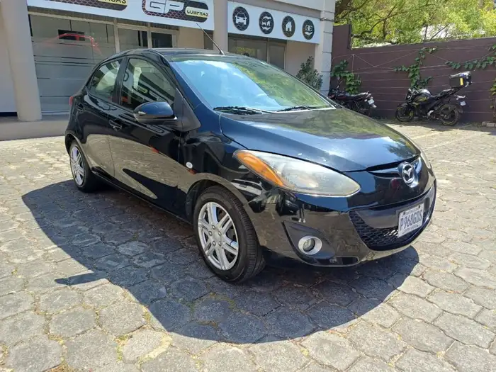 2013 Mazda 2 — 1