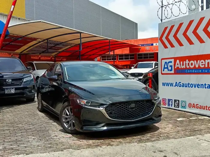 2021 Mazda 3 — 3