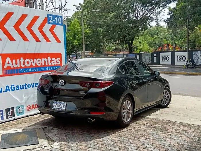 2021 Mazda 3 — 4