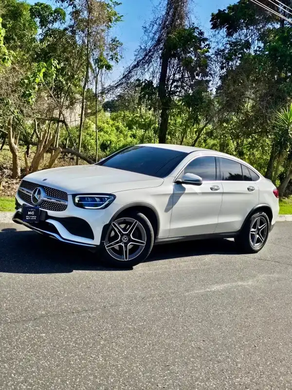 2022 Mercedes-Benz GLC 200 — 1