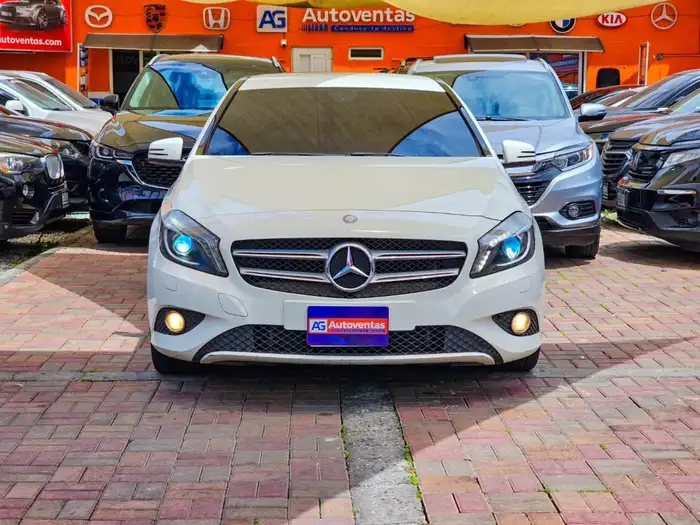 2015 Mercedes-Benz A 200 — 1