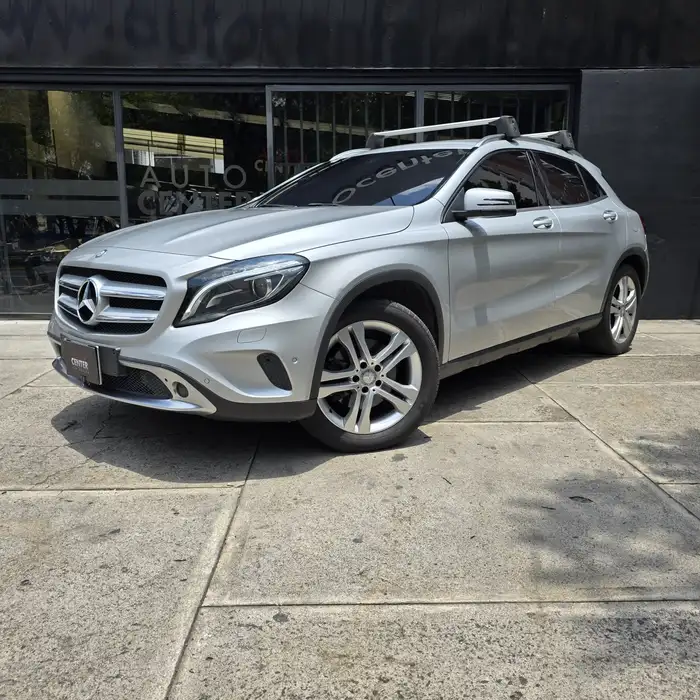 2015 Mercedes-Benz GLA — 1
