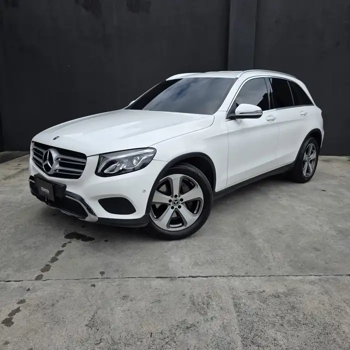 2017 Mercedes-Benz GLC — 1