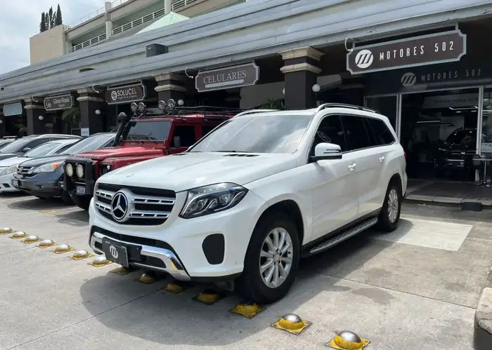2017 Mercedes-Benz GLS — 1