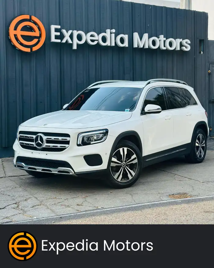 2023 Mercedes-Benz CLASE GLB — 1