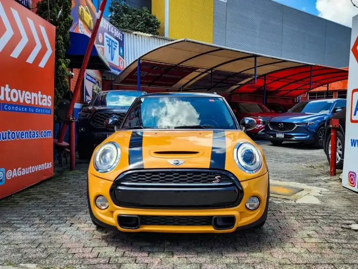 2015 Mini COOPER — 2