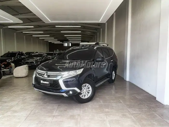 2019 Mitsubishi Montero — 1