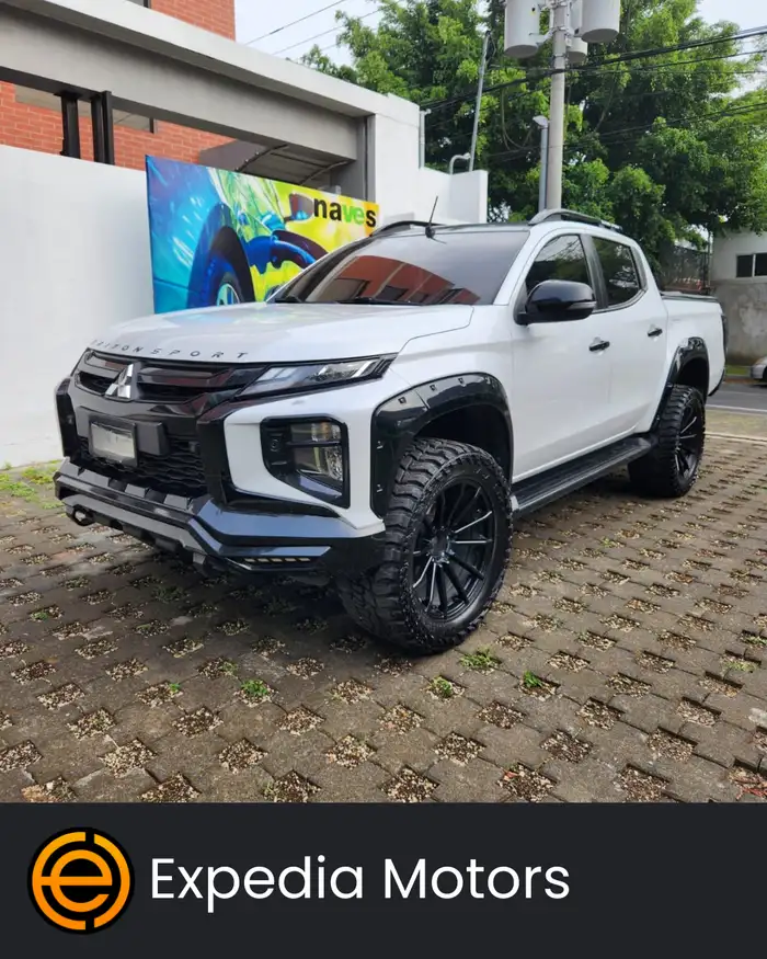 2022 Mitsubishi L200 — 1