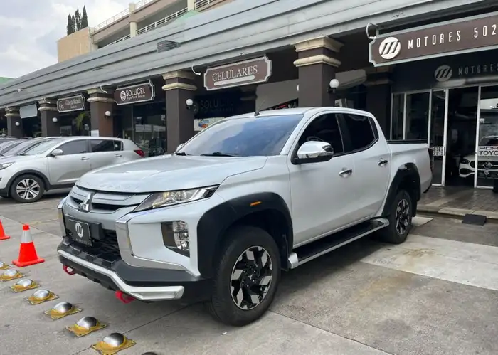 2022 Mitsubishi L200 — 1
