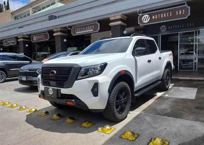 2022 Nissan Frontier — 1