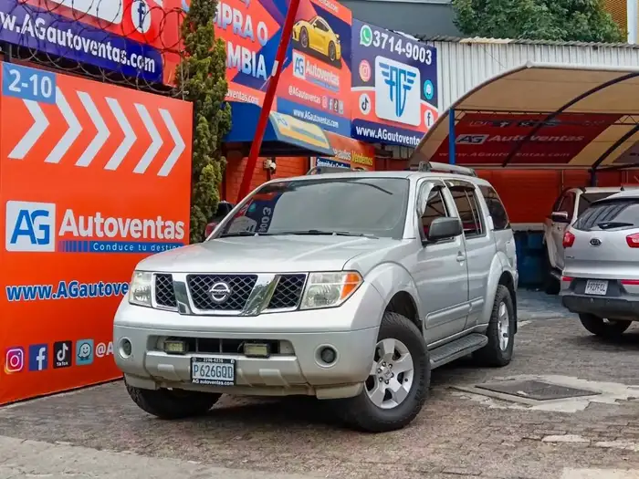 2006 Nissan Pathfinder — 1