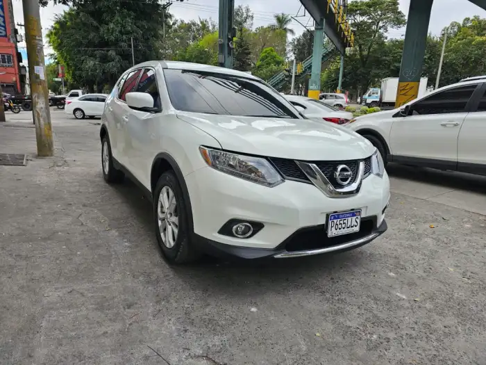 2016 Nissan ROGUE — 1