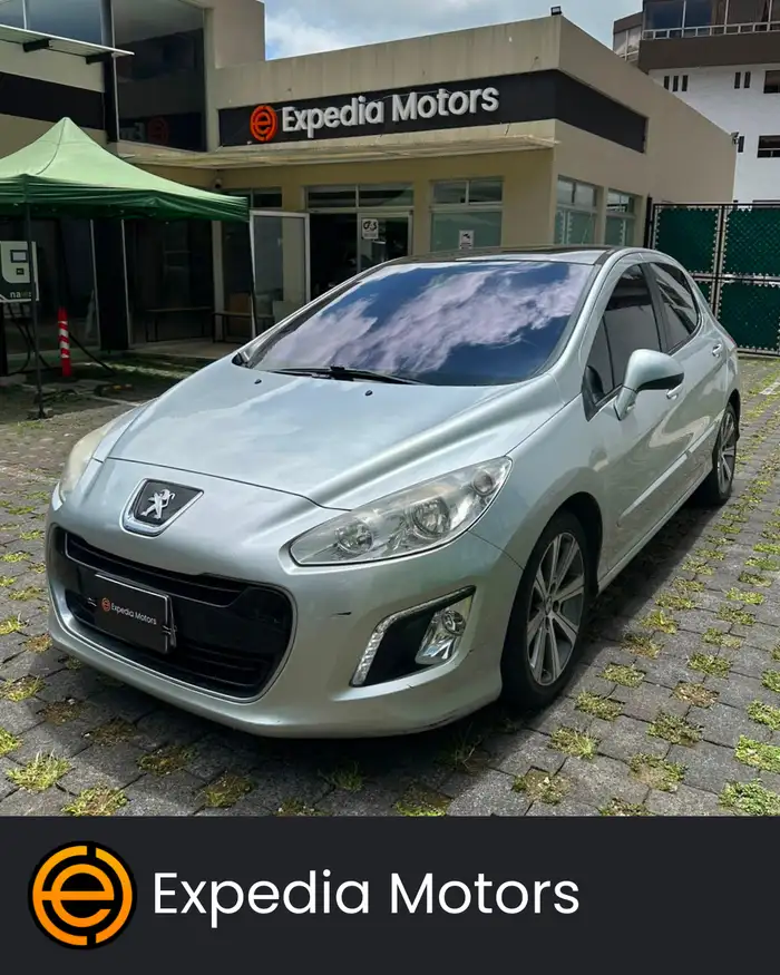 2013 Peugeot 308 — 1