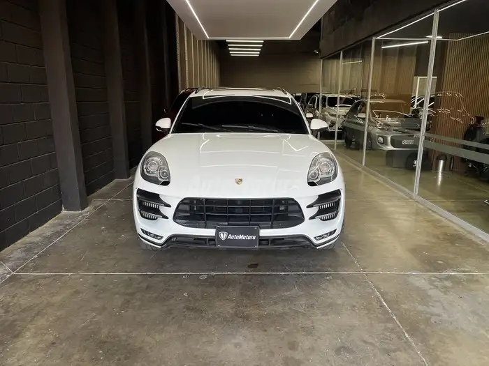 2015 Porsche MACAN — 3