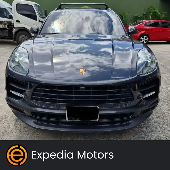 2020 Porsche MACAN — 2