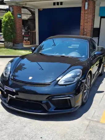 2018 Porsche CAYMAN