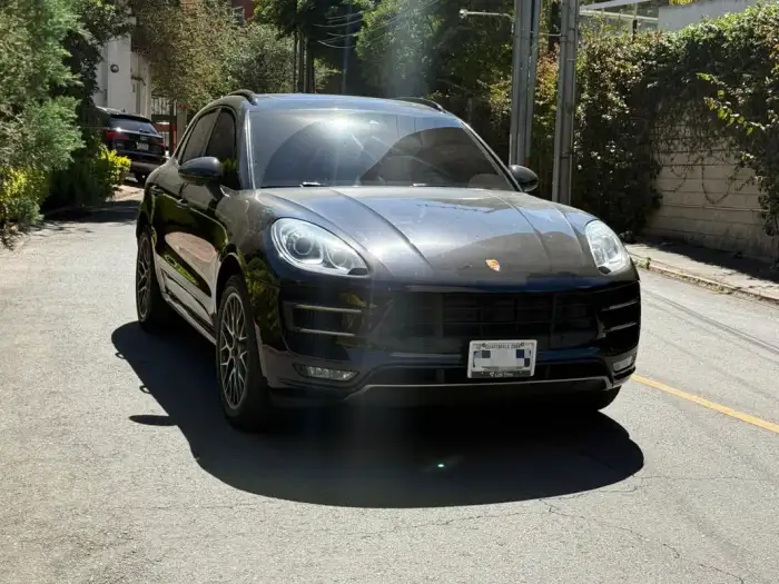 2016 Porsche Macan Turbo — 1
