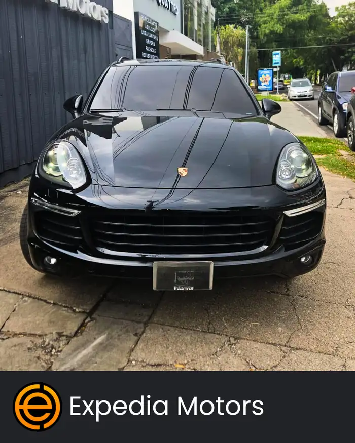 2016 Porsche CAYENNE — 4