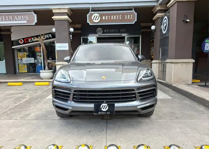 2019 Porsche CAYENNE — 3