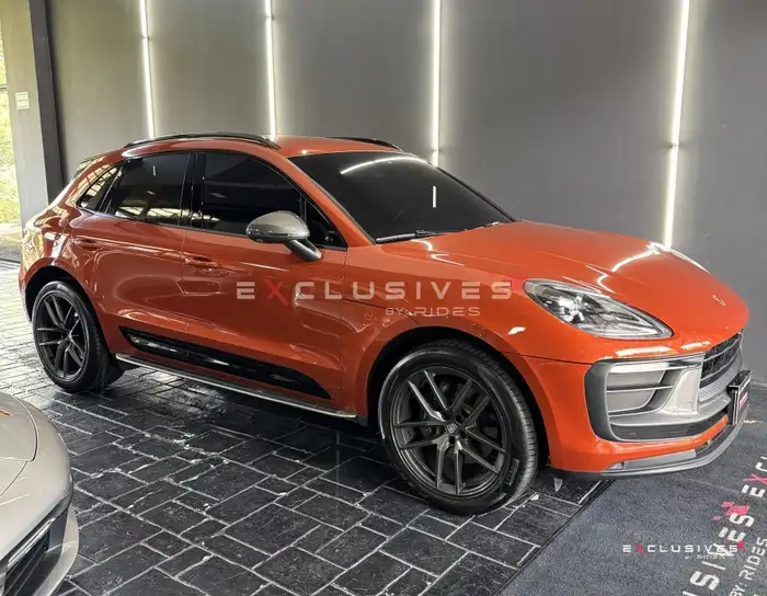2023 Porsche MACAN — 1
