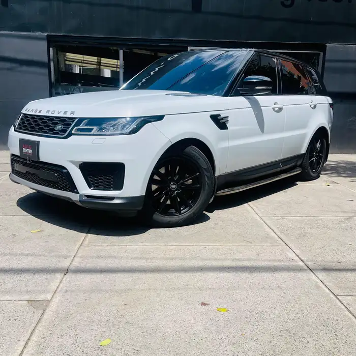 2019 Land Rover RANGE ROVER — 1