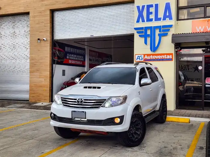 2008 Toyota Fortuner — 2