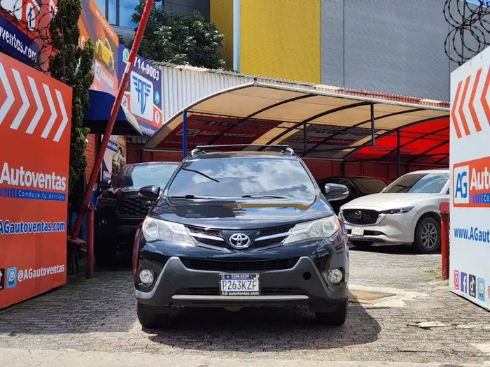2013 Toyota RAV4 — 2