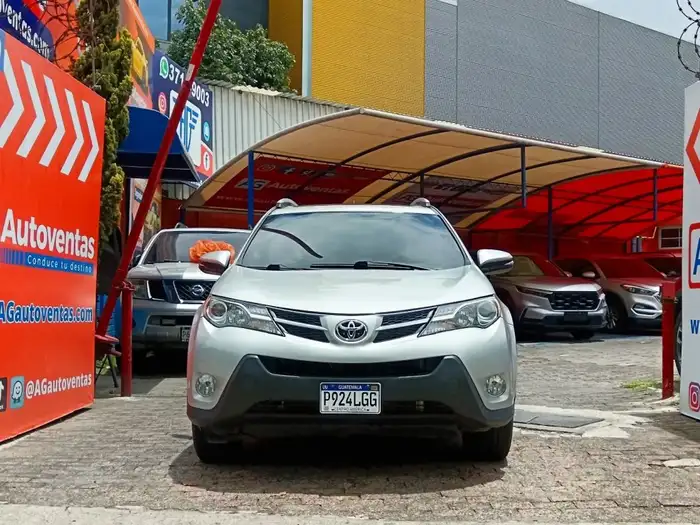 2015 Toyota RAV4 — 2