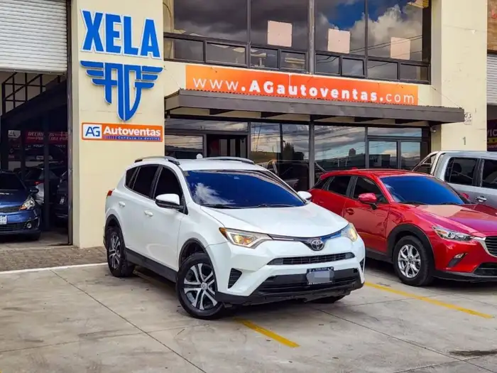 2017 Toyota RAV4 — 3