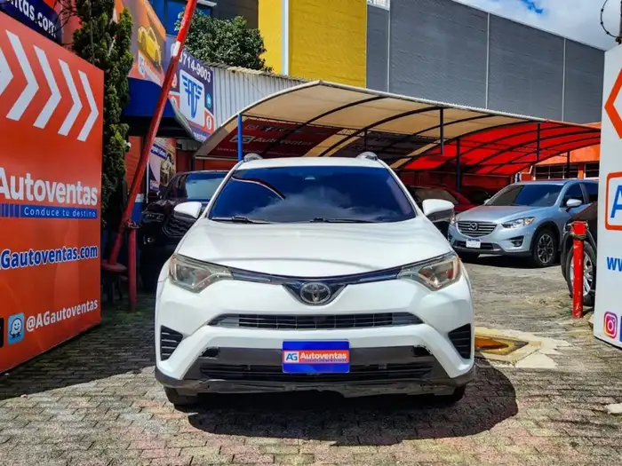 2017 Toyota RAV4 — 2