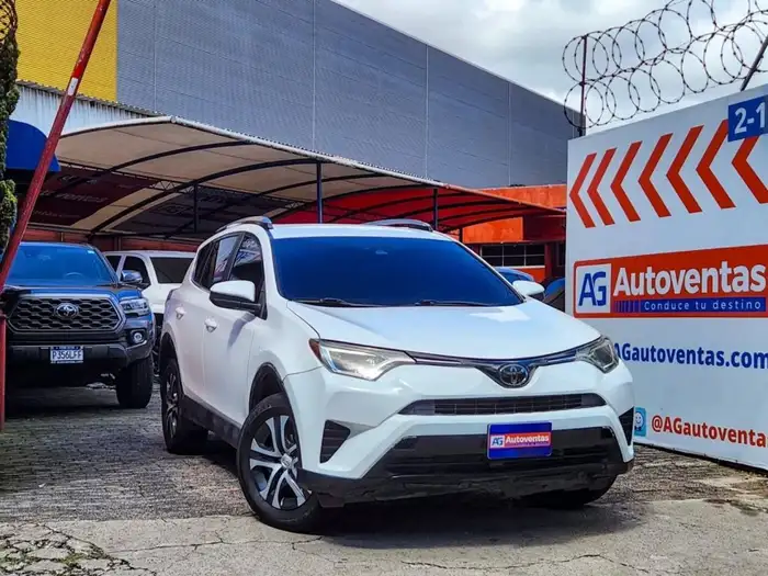 2017 Toyota RAV4 — 3