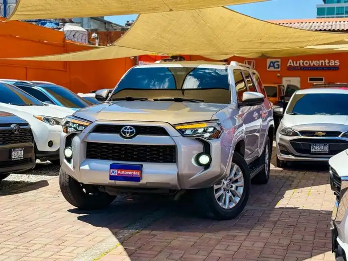 2017 Toyota 4Runner — 3