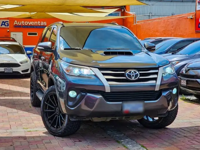 2018 Toyota Fortuner — 2
